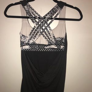 Lululemon tank with built in bra
